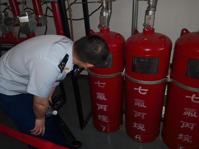 南京市消防救援支队来我校检查消防安全工作