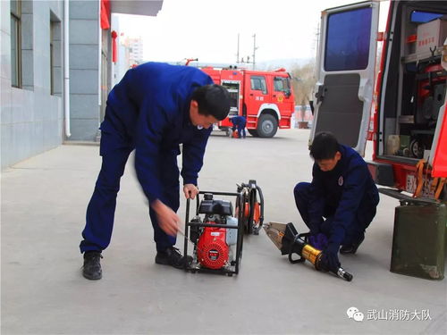 宁远消防救援站积极组织开展节前车辆装备大保养