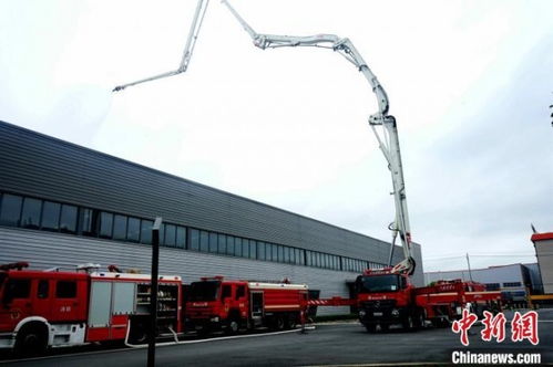 广西消防开展跨区域灭火救援实战演练 新式装备轮番上阵