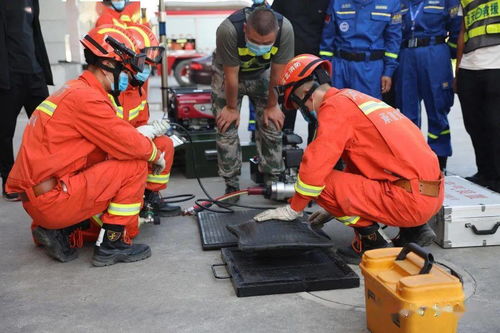 县消防救援大队组织开展地震灾害救援实战演练