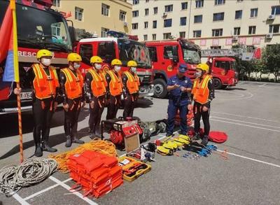 你好“火焰蓝”丨鹤岗市消防救援支队紧急部署水域救援行动安全工作