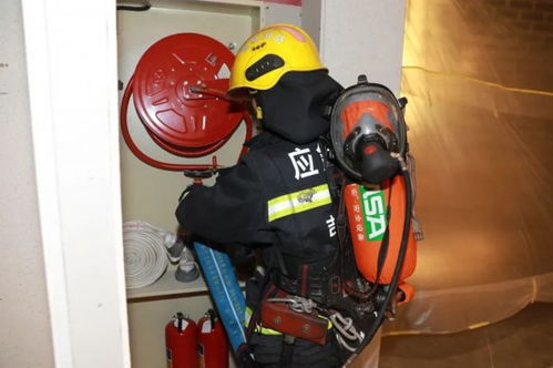 长春市消防救援支队开展大型商业综合体灭火救援实战演练暨器材装备测试