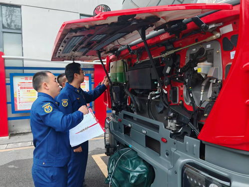 坚守一线 守护万家灯火的 火焰蓝