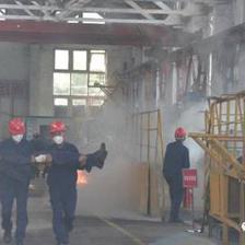 【安全生产月】厂房失火,人员重伤?别急,这只是应急救援演练!江山重工集团告诉你这样的情况该如何处理!