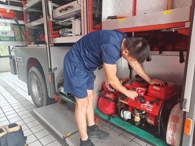 积极应对台风天气 嘉定各单位绷紧防汛安全弦与消防专业破拆工具销售的重要性